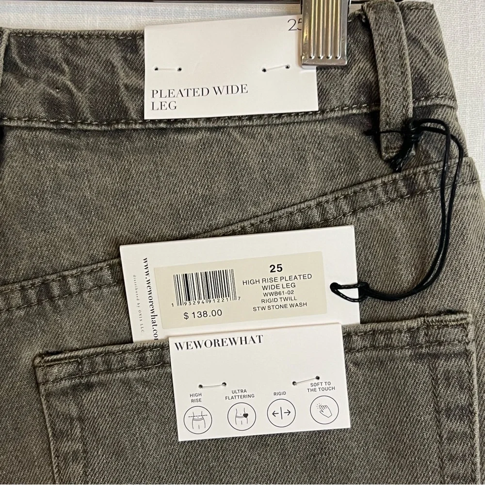 NWT WeWoreWhat High Rise Pleated Wide Leg Slouchy Pants in Stone Wash SZ…